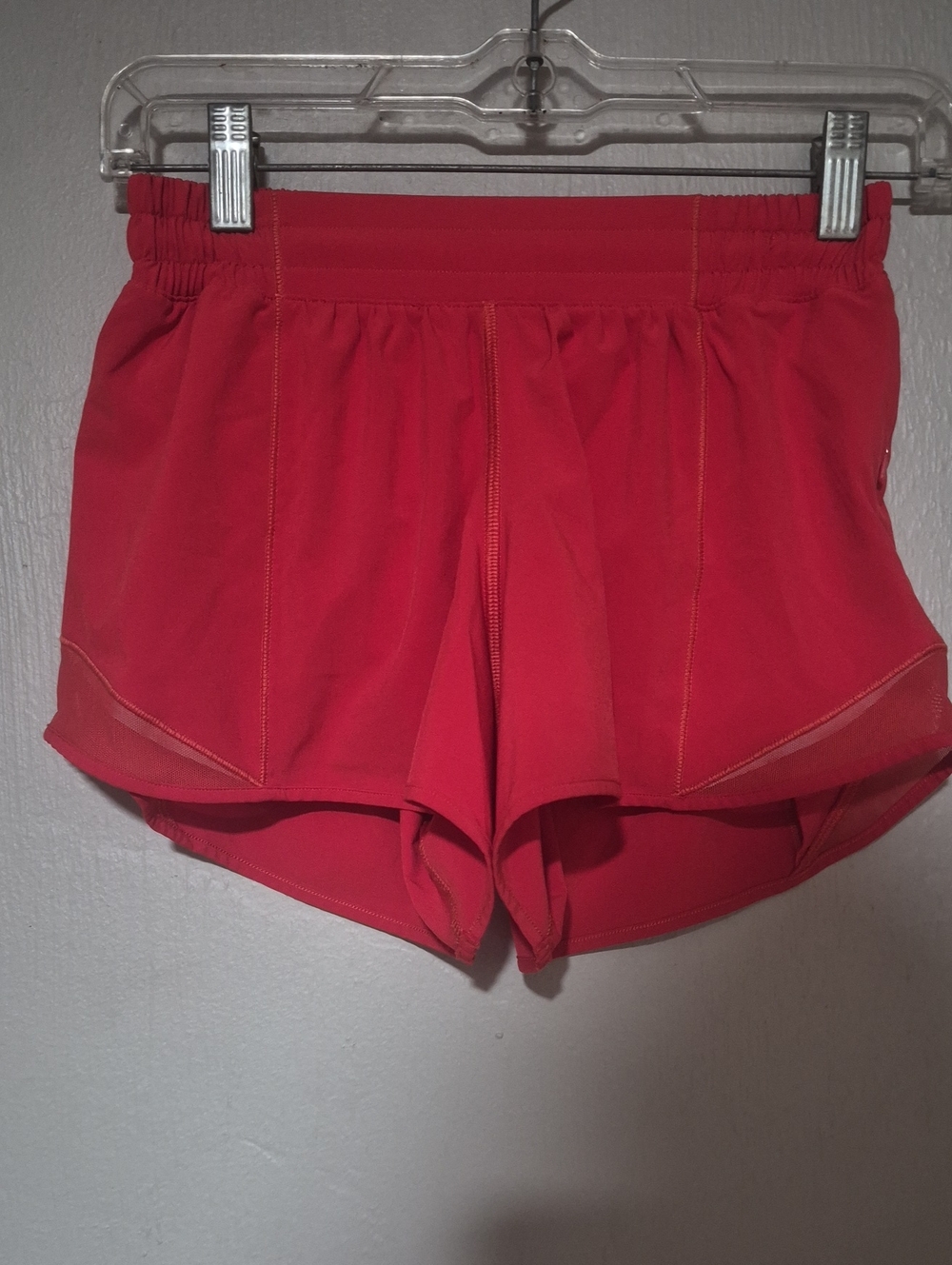 Lululemon Athletica Shorts Hotty Hot Athletic Running Size 4